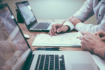 Wie Microsoft Dynamics Unternehmenssoftwares zentralisiert